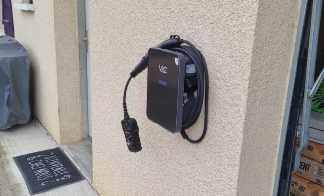 Borne de recharge V2C Trydan 